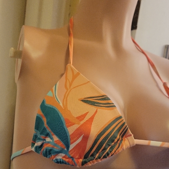 Vitamin A Sustainable Swimwear Orange and Blue Halter Bikini Top Size XS - Picture 4 of 16